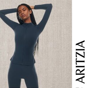 NWT Aritzia TnaBUTTER™ Limit Hip Zip-Up Jacket, Size M, MSRP $78